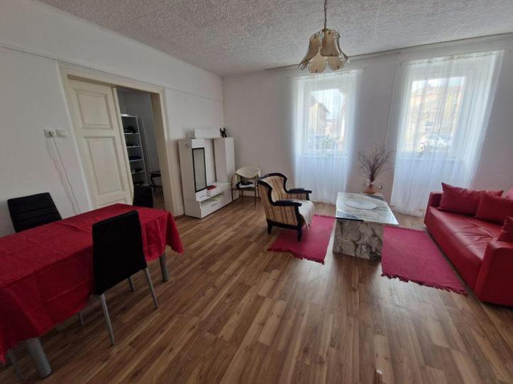 Modern Und Gemuetlich Apartment Ebenfurth Екстериор снимка